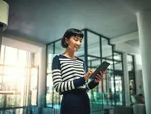 Mobile user experience: challenges and solutions